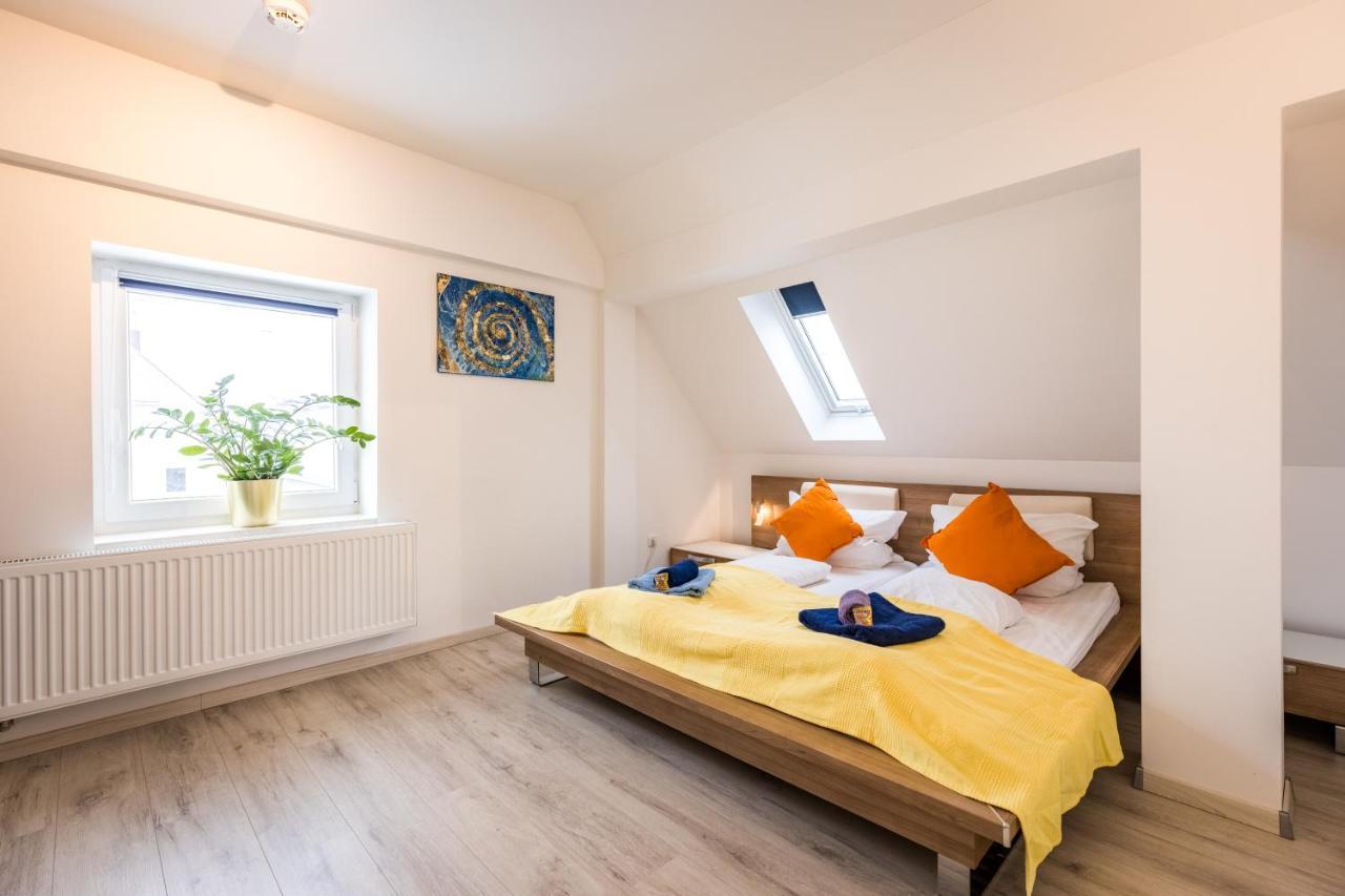 Arbio I Cozy Apartments Augsburg-Lechhausen Экстерьер фото