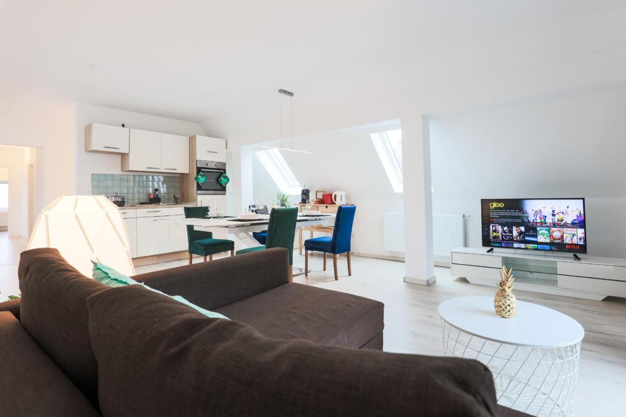 Arbio I Cozy Apartments Augsburg-Lechhausen Экстерьер фото